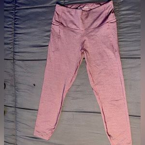 Women’s Under Armour Ankle Leggings Size M; Purple/Pink